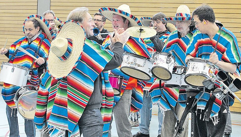 Die Guggenmusiker der „Los Krawallos“ aus dem Haus Lindenhof gehören schon zum Inventar beim Inklusiven Kick der Stadt und des Stadtverbands Schwäbisch Gmünd.